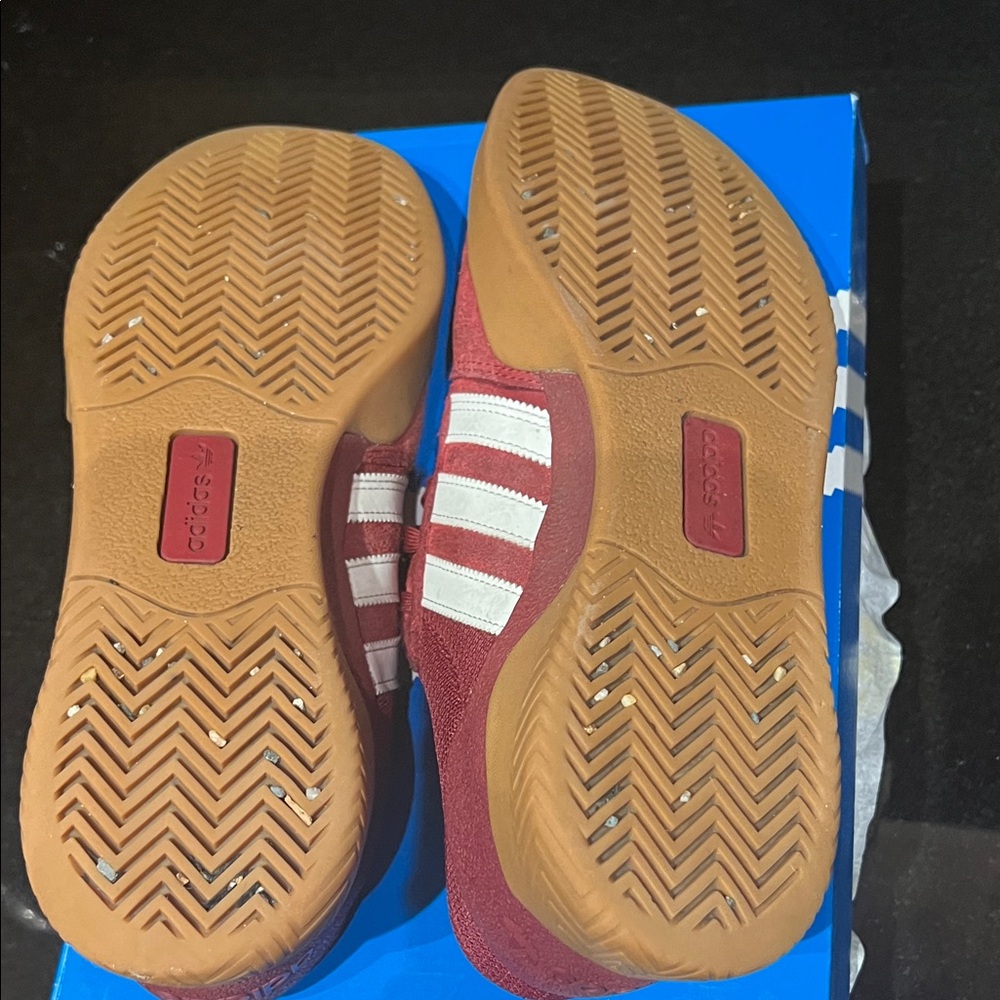 Adidas Men's Burgundy Sneakers with Gum Sole - Picture 3 of 4